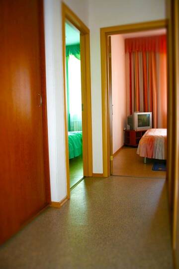 Suite (сьют с двумя спальнями) в Гостинице Ерофей